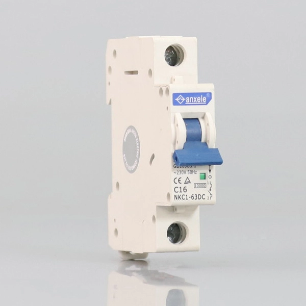 Миниатюрный автоматический выключатель NKC1-63DC 6KA MCB 1