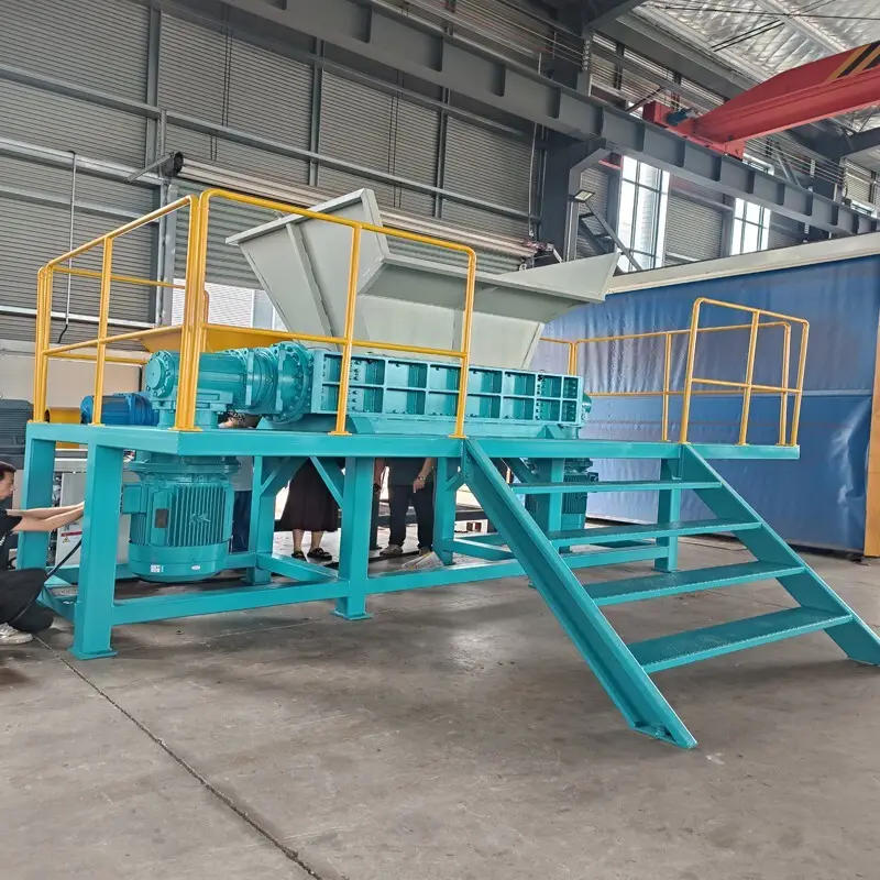 For Sale Double Shaft Shredder Machine Price by HUATAO Machine 2