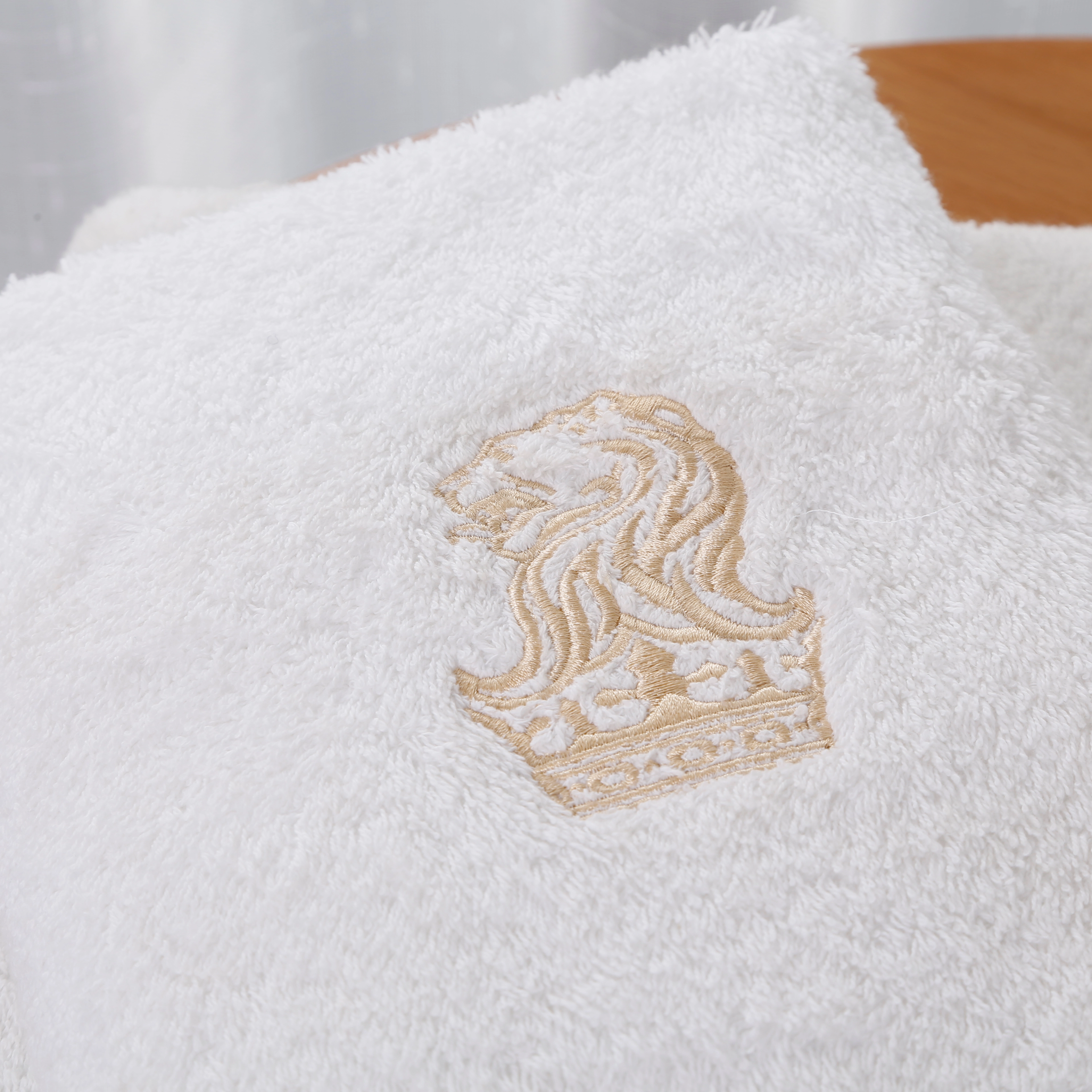 Wholesale Commercial Hospitality Soft White Large Bulk Resort Bath Towels Hotel Supplies Supplier Soft to Touch and Durable Long Fibers 1