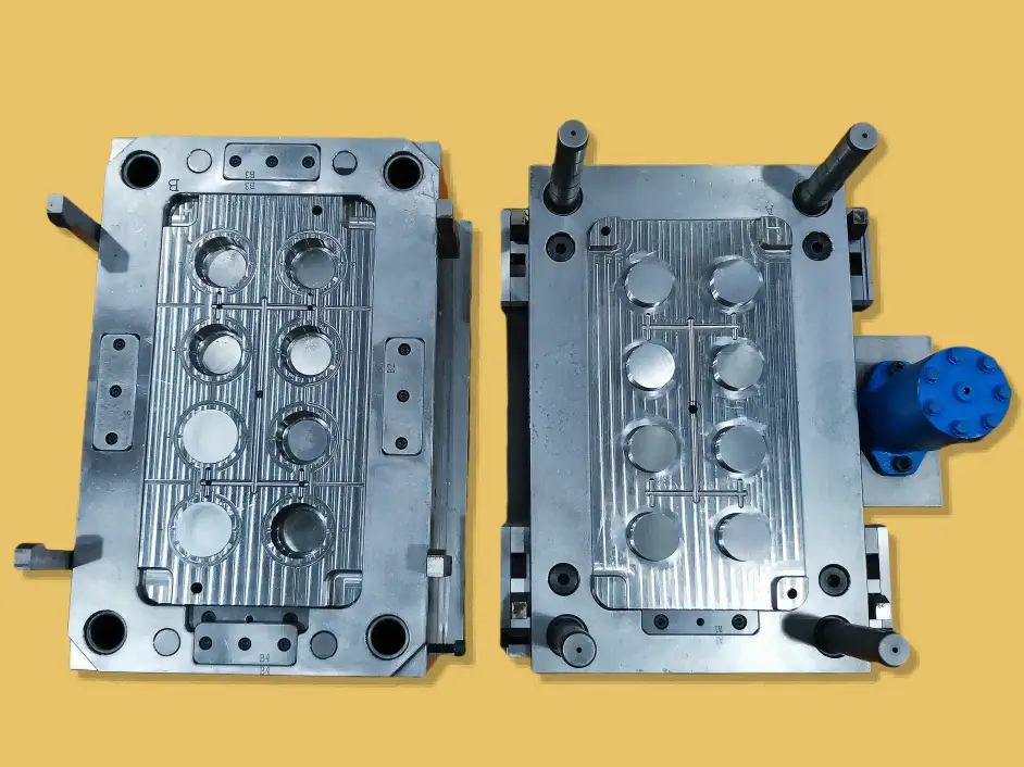 Endkappenform aus Kunststoff – Spark Mold 1