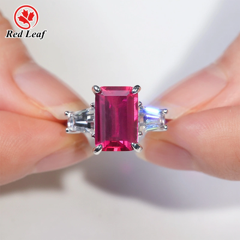 Redleaf 18k Weißgold Ehering 5CT Emerald Cut Labor angebautes Rubinring Custom Labor Angenommene Verlobungsringe 1