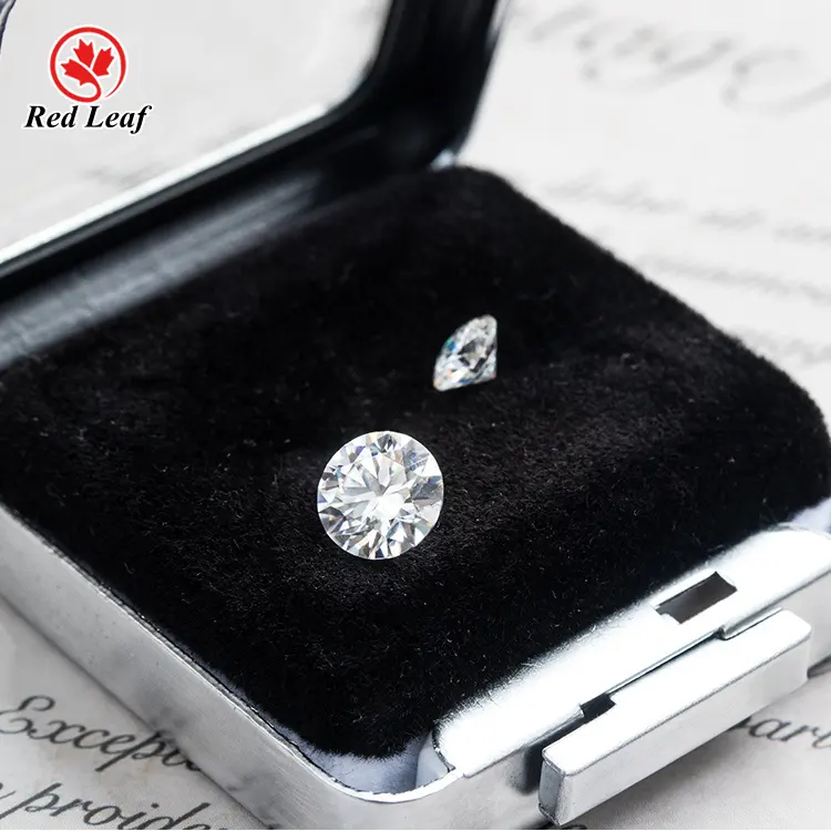 Round Cut Moissanite by Redleaf 4