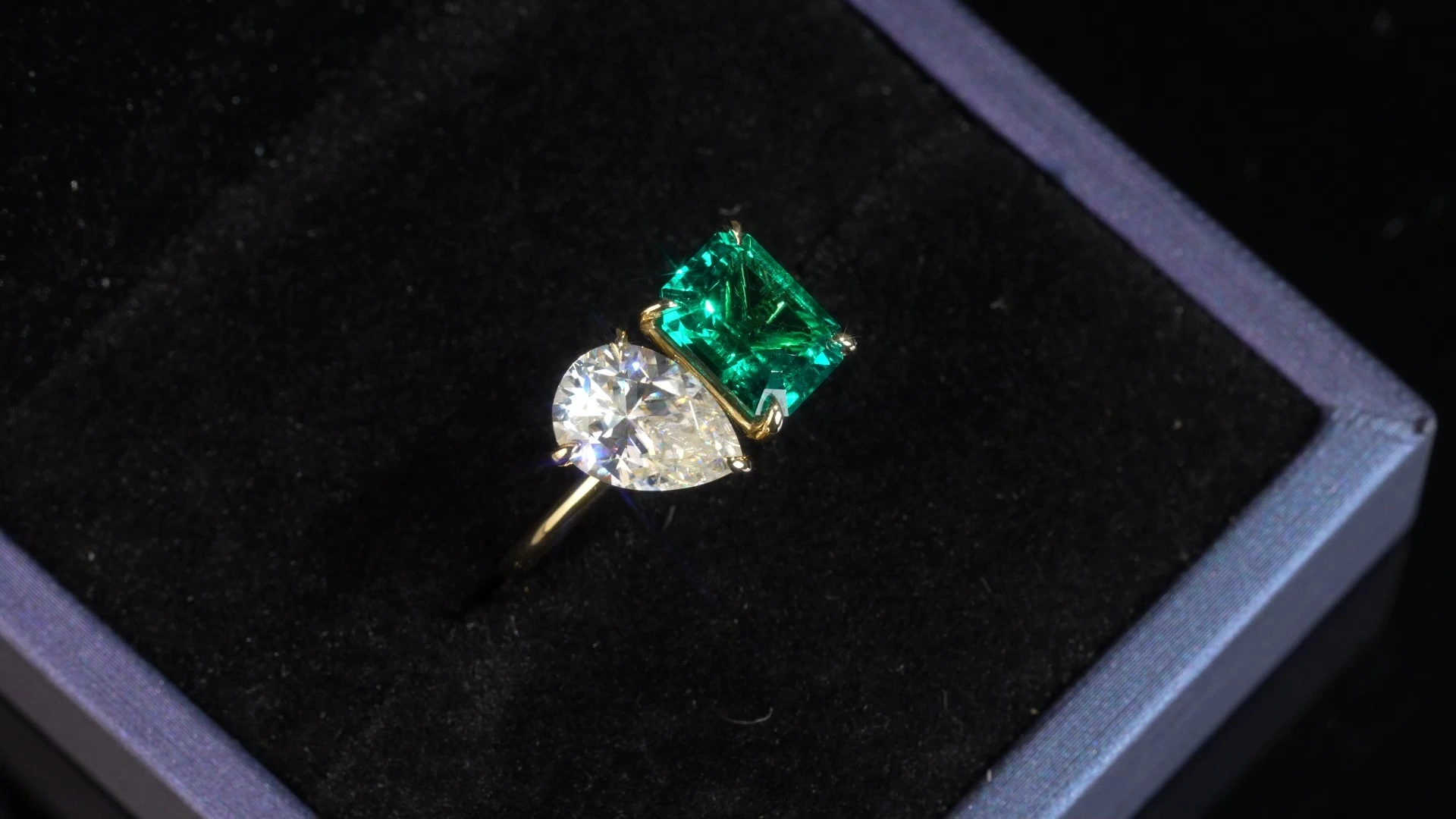 Redleaf 18K الذهب الأصفر Moissanite & مختبر الزمرد حلقة الكمثرى قطع المختبر مجوهرات مخصصة مخصصة 1