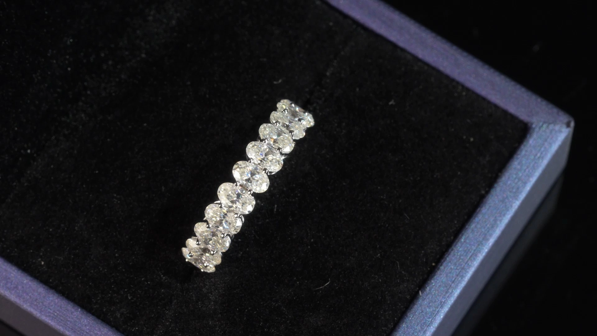Redleaf Oval Cut 18K Moissanite White Gold Ring GRA Certified 1