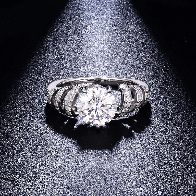 Anillo de moissanita de corte redondo de 1,5 ct en plata 925, oro blanco de 10 quilates, 14 quilates y 18 quilates - Redleaf 1