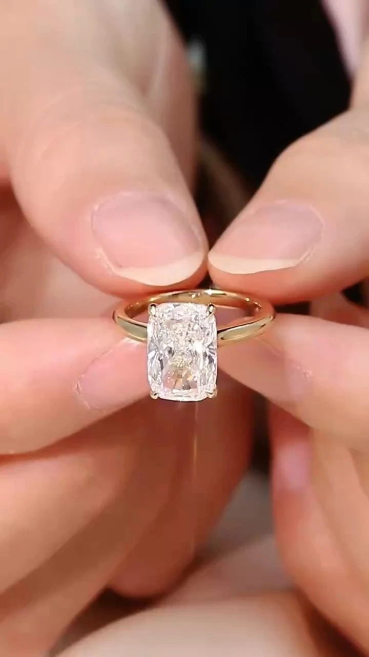 Redleaf 14K Gold Cushion Cut Ring 4CT E VVS2 IGI Reports Lab Grown Diamond Engagement Custom Wedding Ring 1