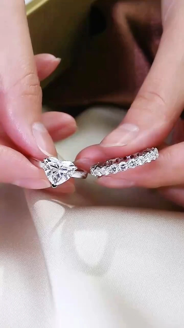 Redleaf 10K 14K 18K Gold Ring Sets Heart Cut E VVS2 3CT IGI Report Lab Grown Diamond Engagement Wedding Ring 1