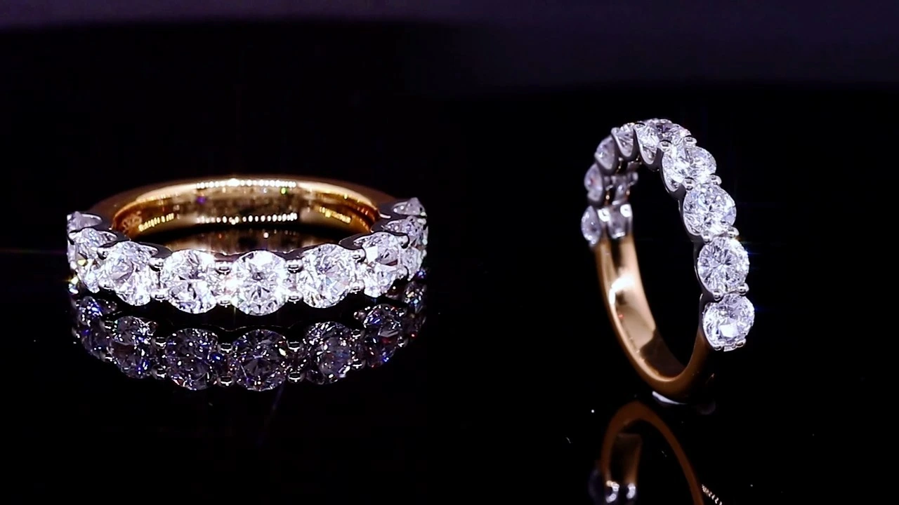 Redleaf Moissanit-Ring aus 925er Sterlingsilber im runden Brillantschliff für Damen 1