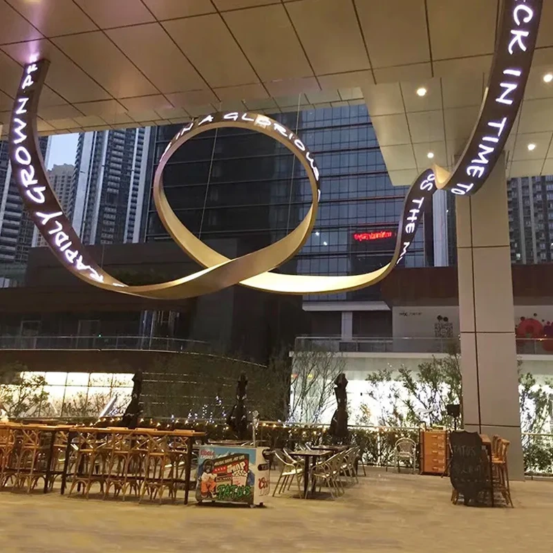 Pantalla LED curva con alta frecuencia de actualización &lt;000000&gt; Paneles ligeros 3