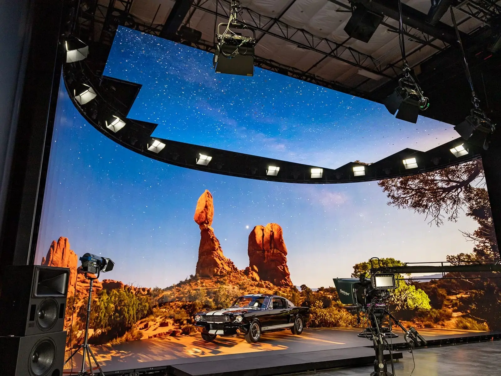 custom led video wall rental cost company | LIGHTALL 7
