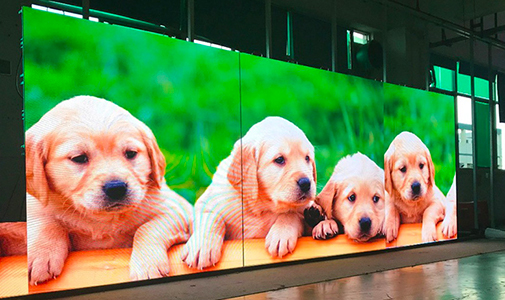 แปดคะแนนกำหนดคุณภาพของจอแสดงผลสีเต็มรูปแบบ LED 1