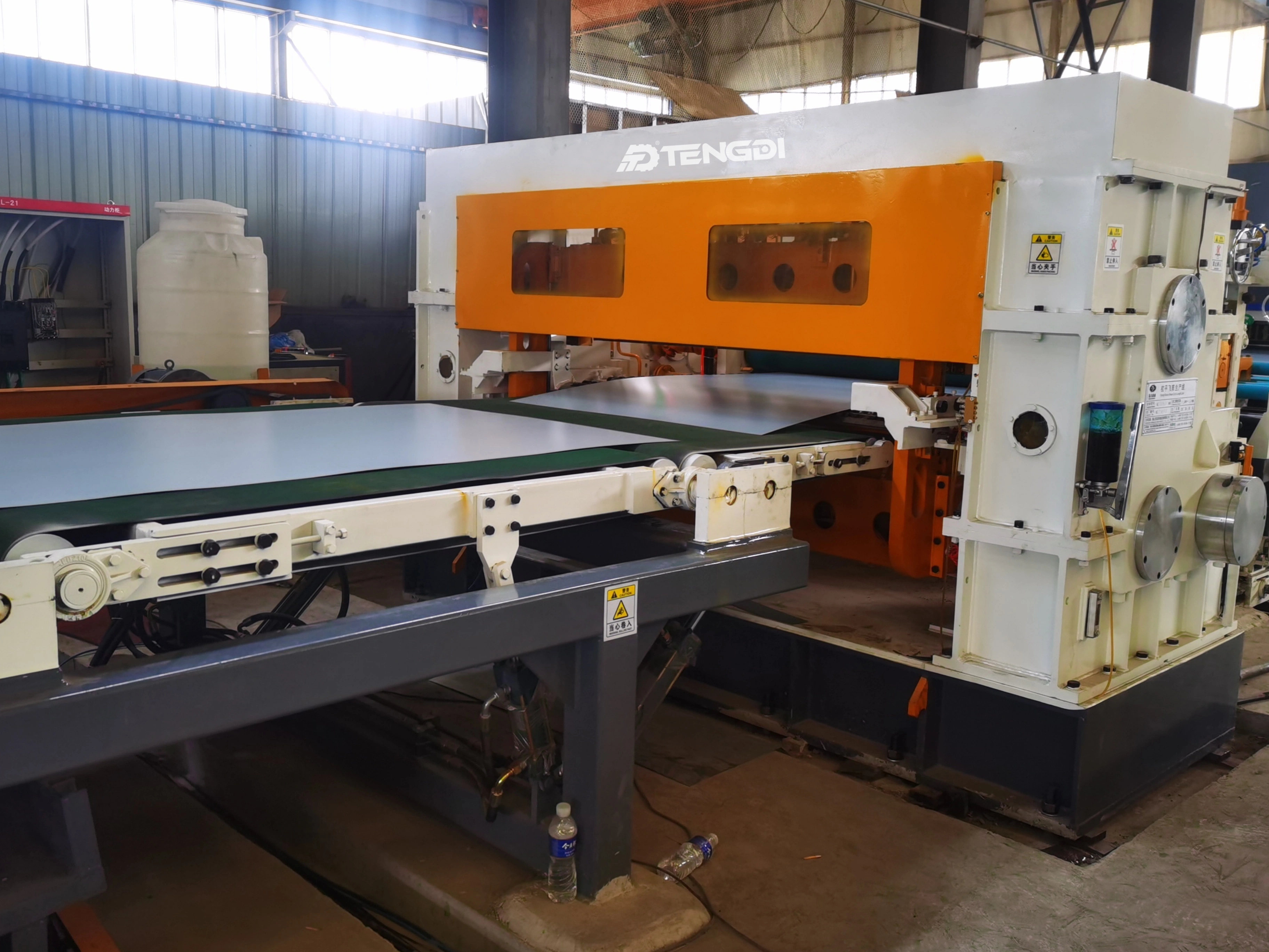 Precio con descuento Línea de corte a medida 1650*0,3-3,0 mm CTL 1