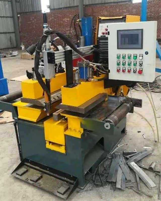 Máquina de solda de cisalhamento e extremidade 1