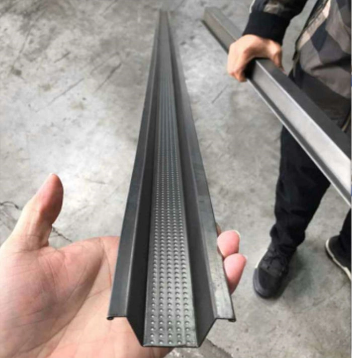 Omega Roll Forming Machine
