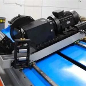 pipe flying saw