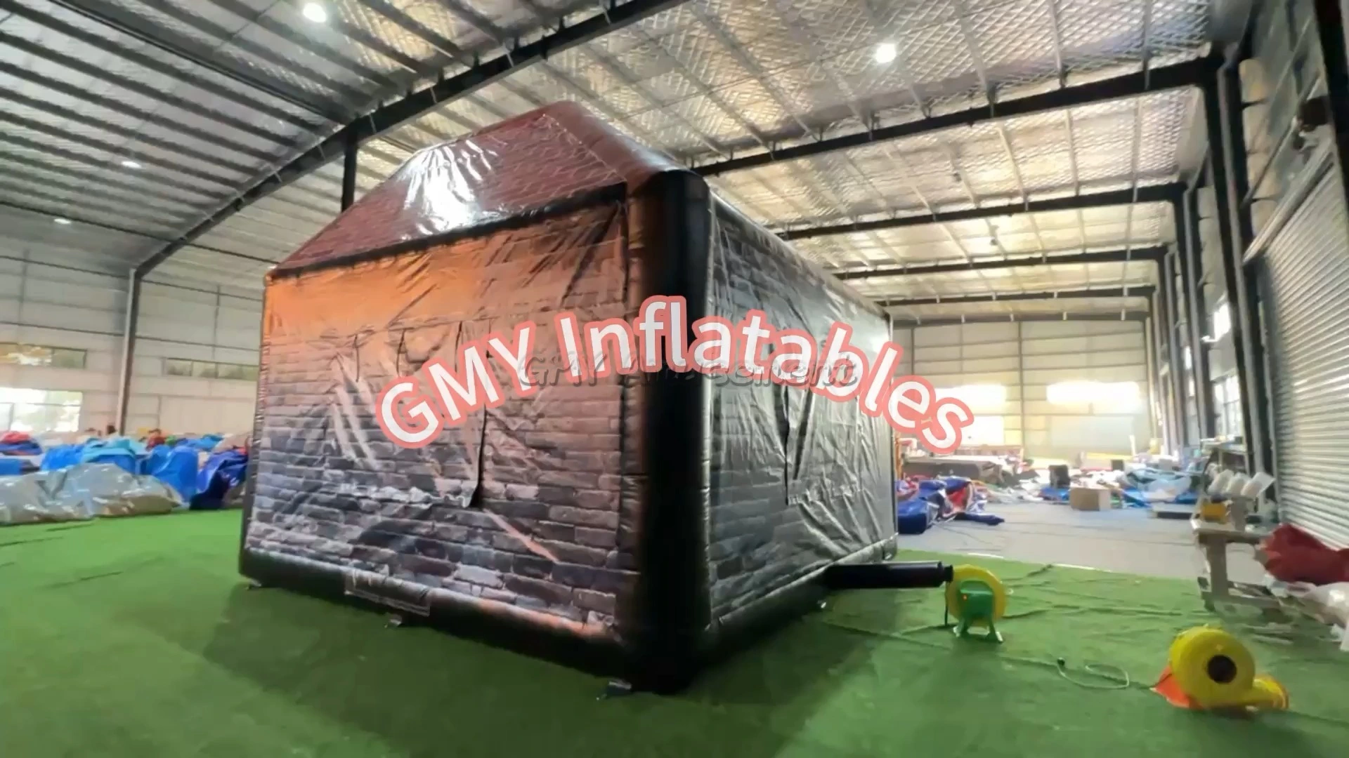 Outdoor Garden Party Blow Up Saloon Irish Bar Tent Inflatable Pub For Sale GMY Inflatables 1