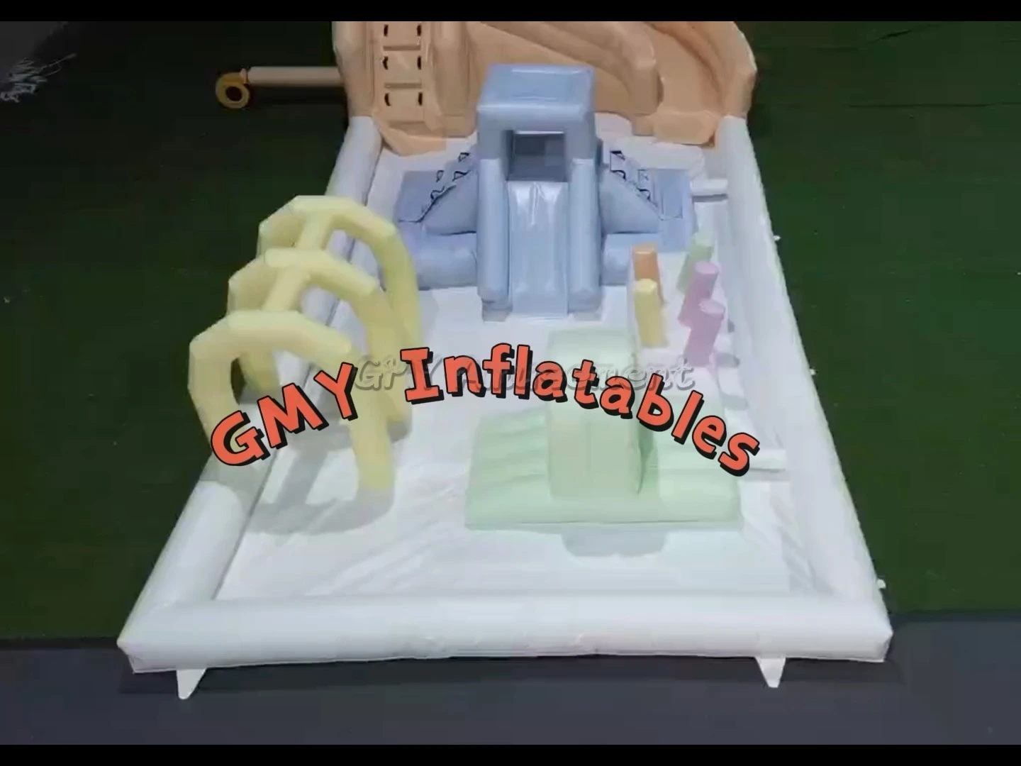 Outdoor White Pastel Bounce House Water Toddler Kids Splash Pad GMY Inflatables 1