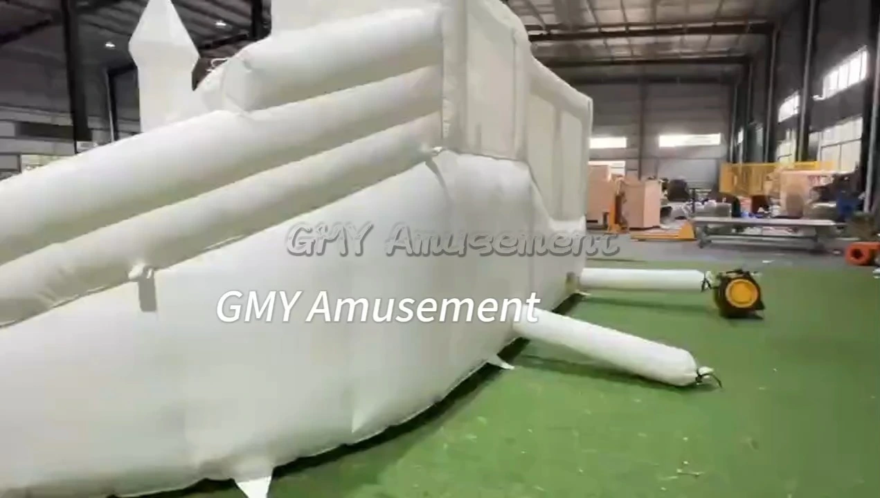 Komercyjny PVC, biały, dmuchany dom ze zjeżdżalnią, basen z piłeczkami, GMY, nadmuchiwane 1