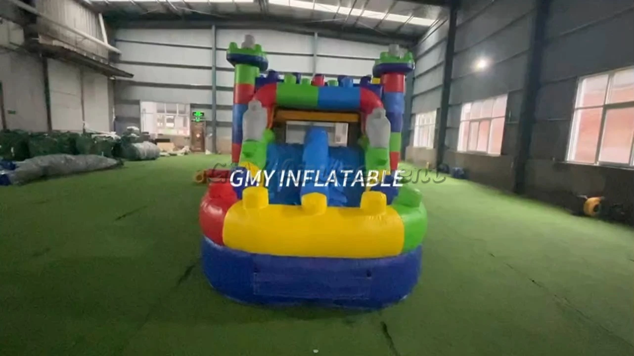 Maison gonflable à thème de construction de blocs Combo blocs videur avec toboggan sec GMY Inflatables 1
