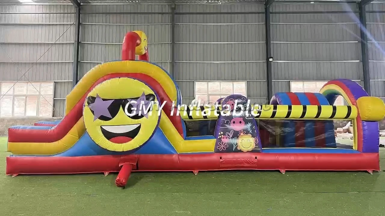 Partyverleih: Bunte aufblasbare Hindernisparcours-Spielanlage für Kinder – GMY Inflatables 1