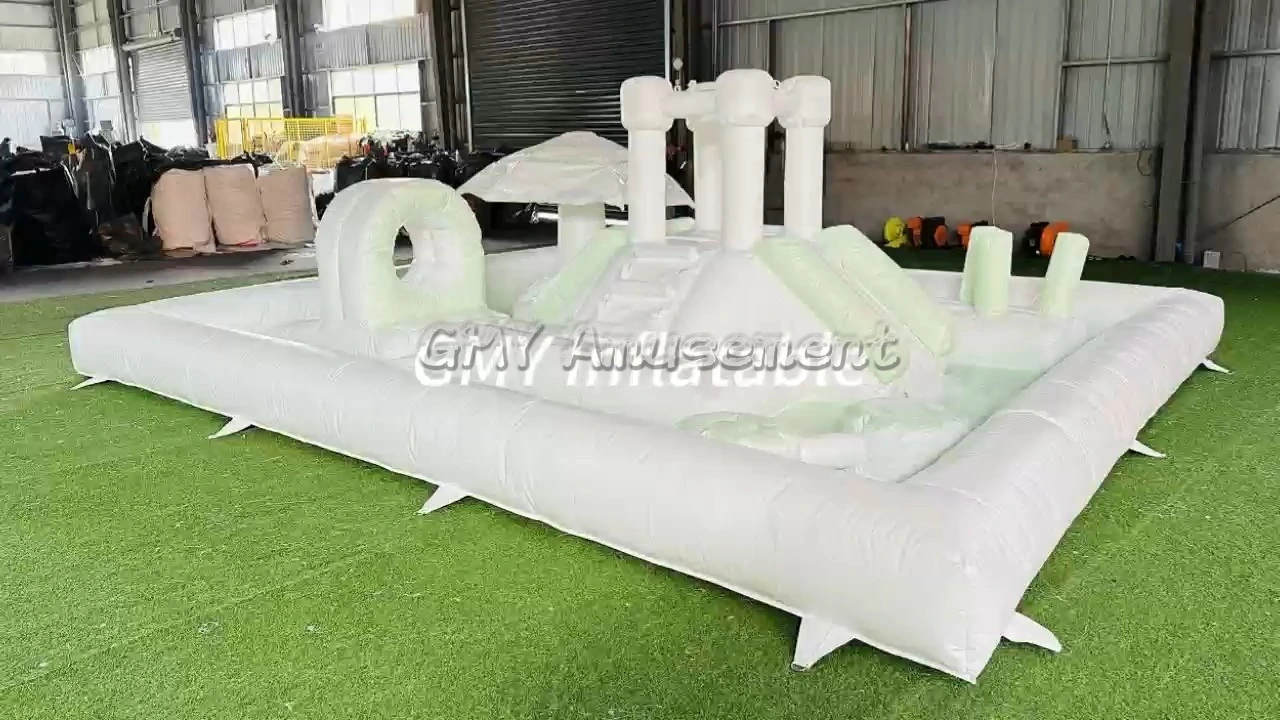 Weiße und grüne aufblasbare Wasserattraktionen, Eventausstattung für Kinderspiele, Verleih von GMY Inflatables 1