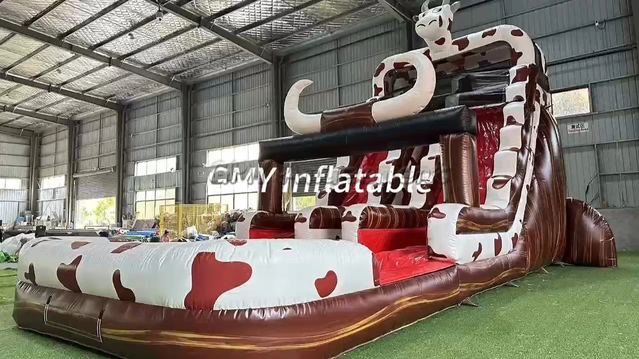 Gorąca sprzedaż krowa duża podwójna nadmuchiwana zjeżdżalnia wodna nadmuchiwana zjeżdżalnia do basenu wodnego GMY nadmuchiwane 1