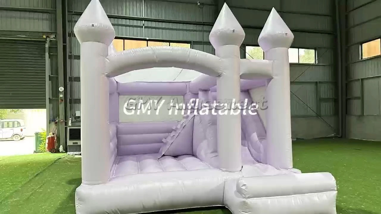 Château gonflable pour enfants, structure gonflable violette avec toboggan, GMY Inflatables 1