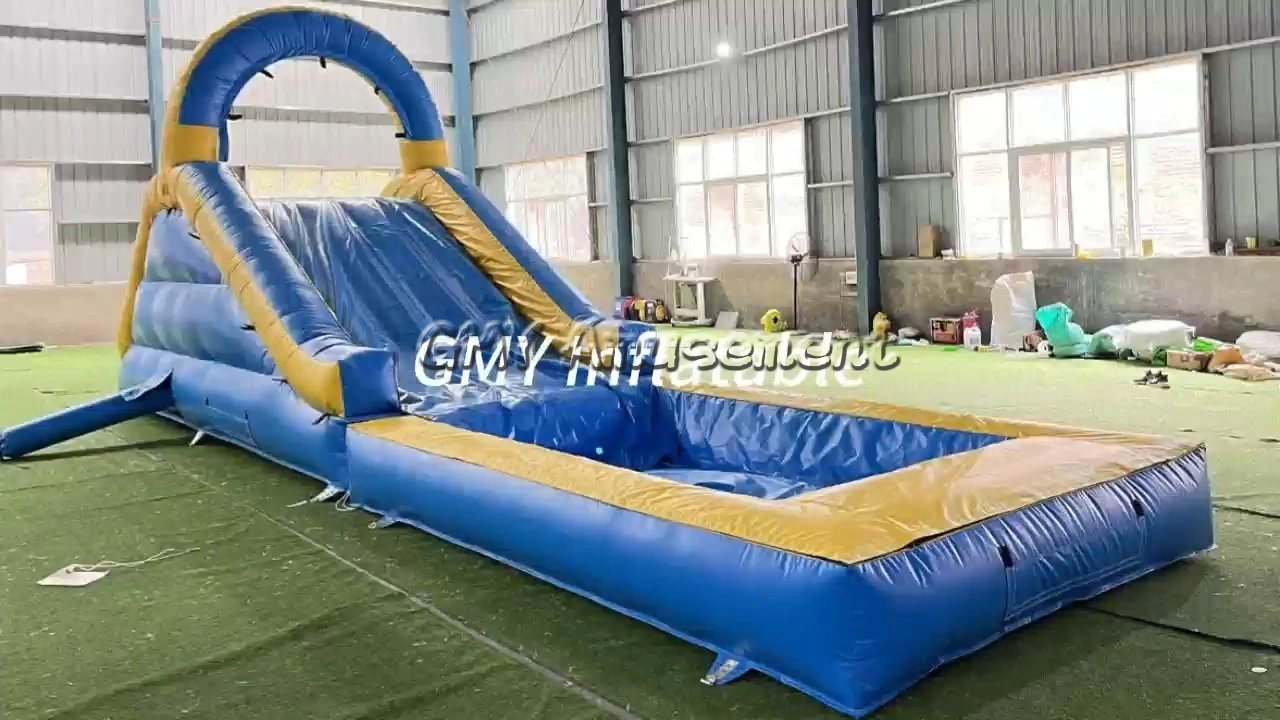 Toboggan aquatique gonflable bleu et jaune pour petits enfants avec grande piscine GMY Inflatables 1