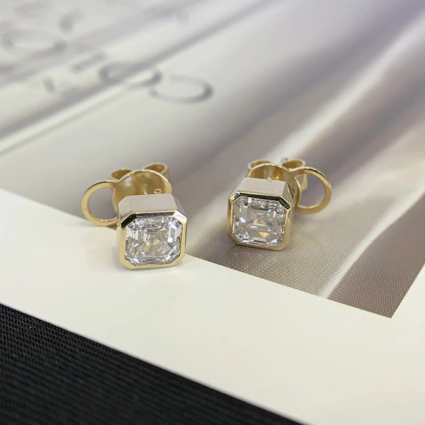 Diamond Stud Earring AsscherCut 10K Yellow Gold Lab Grwon Diamond Earrings with back scews 1