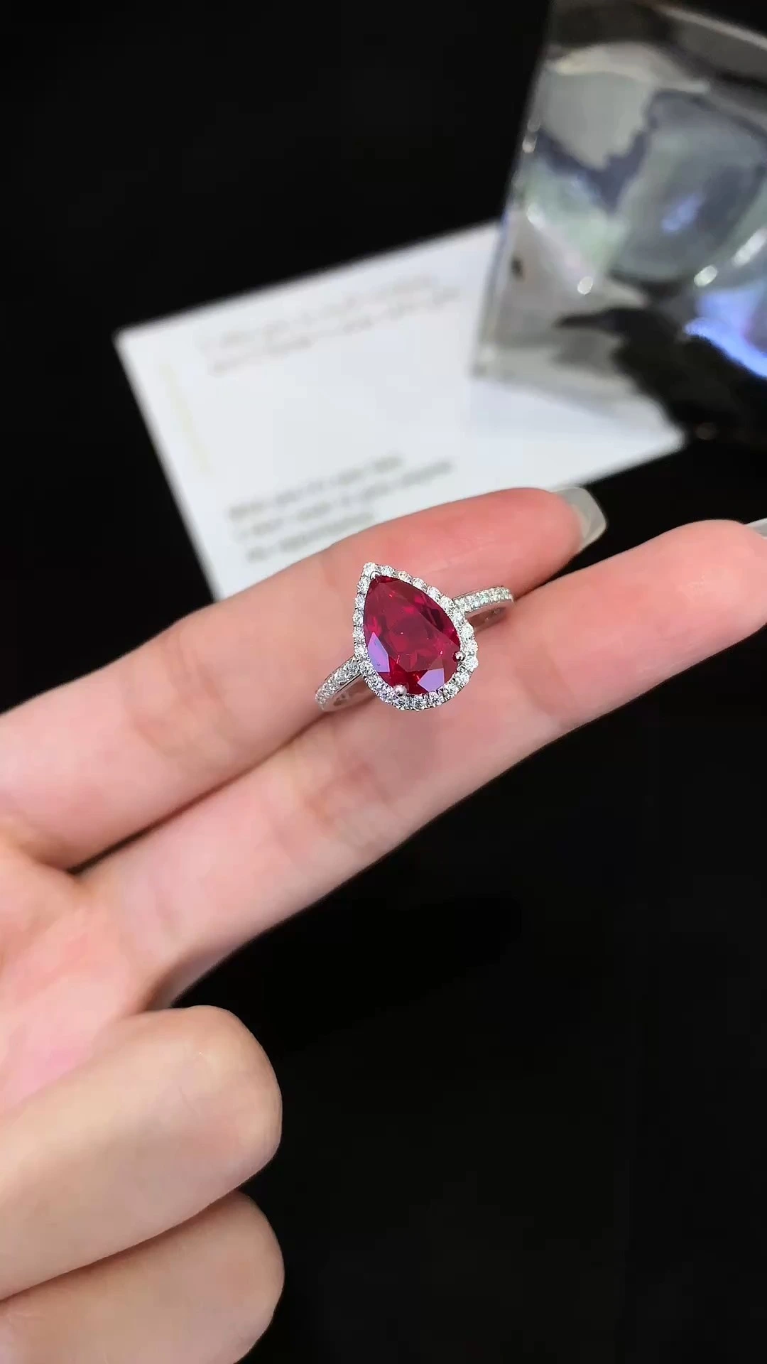 6x9mm Pear Cut Ruby 18K Gold Halo Engagement Ring with Bezel Setting for Gift Party Anniversary 1