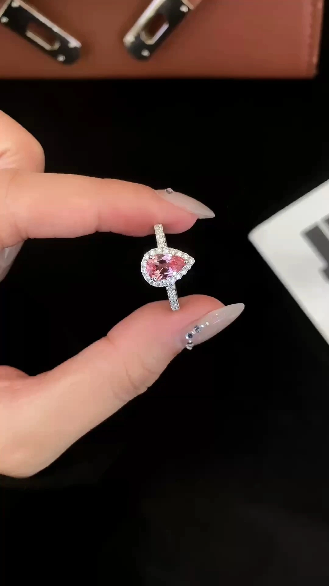 18k Gold Luxury Engagement Diamond Ring 1CT VVS2 Pear Shape Pink Sapphire Gemstone Diamond Wedding Ring 1