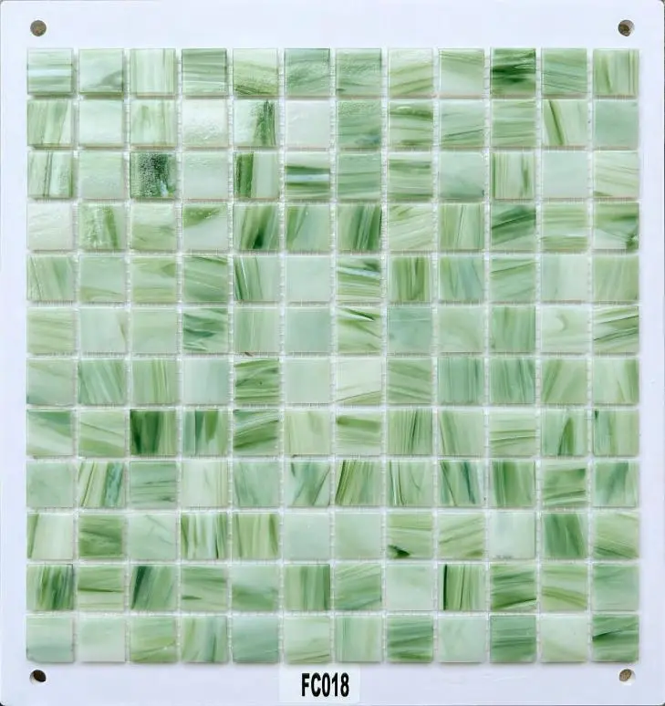 FC018 | 327x327mm | Glossy 1