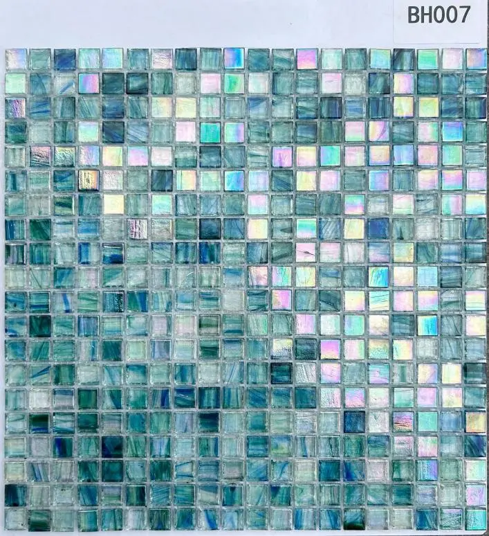 BH007 | 327 x 327 mm | Brillante 1