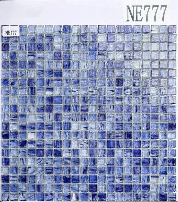 NE777 | 327 x 327 mm | Brillant 1