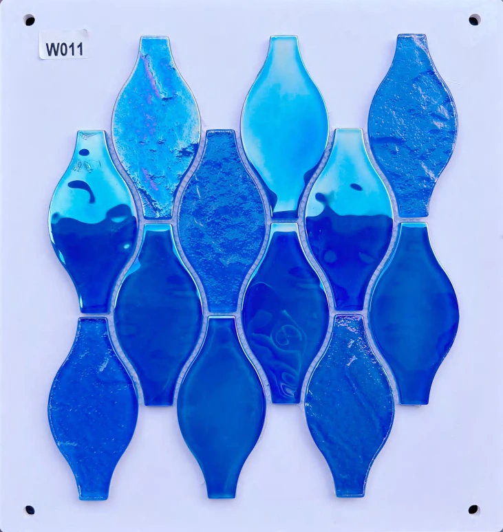 W011 | 246x240mm |  raised-texture 1