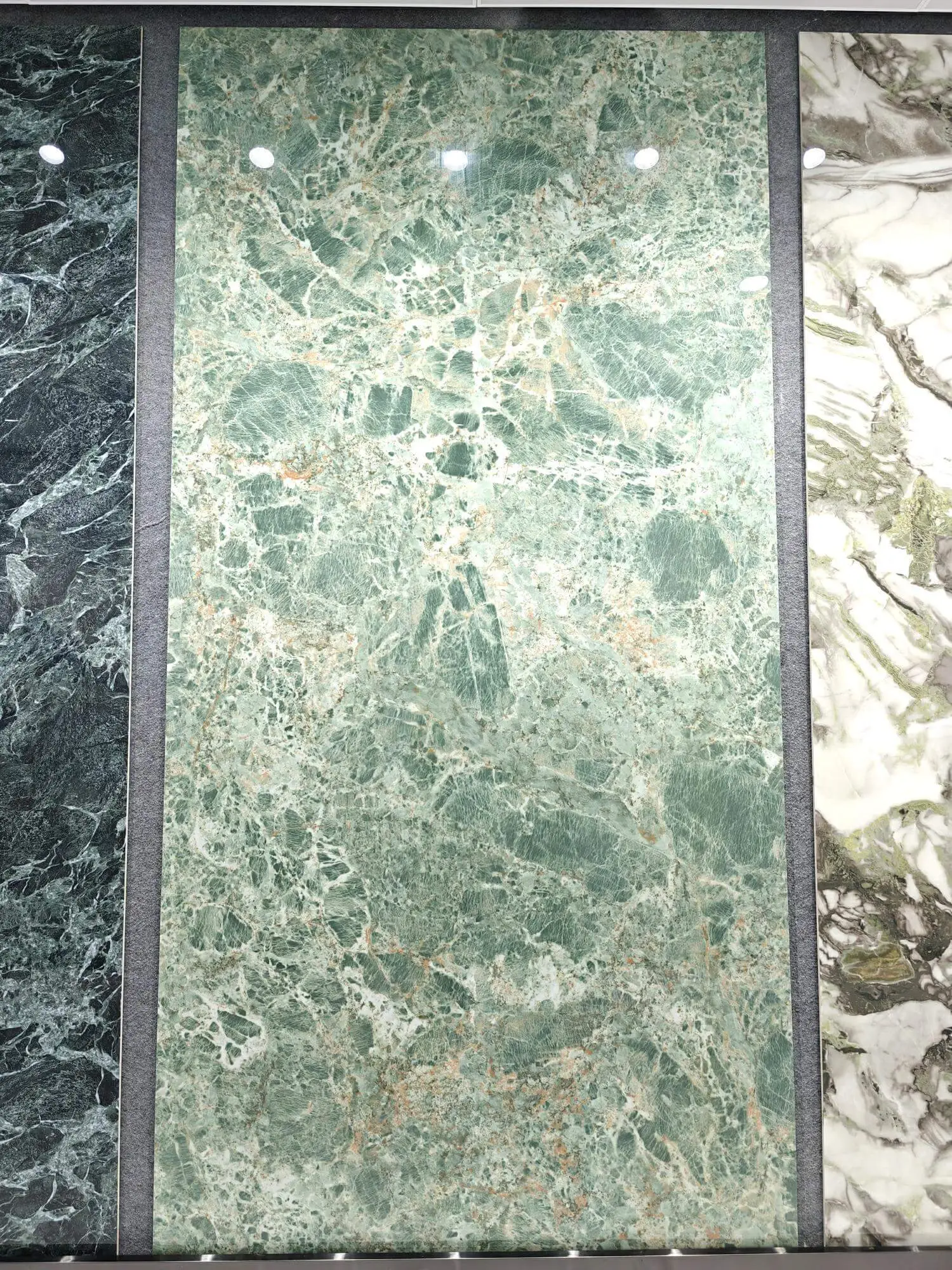 1775 | 1600x3200mm | glossy 1