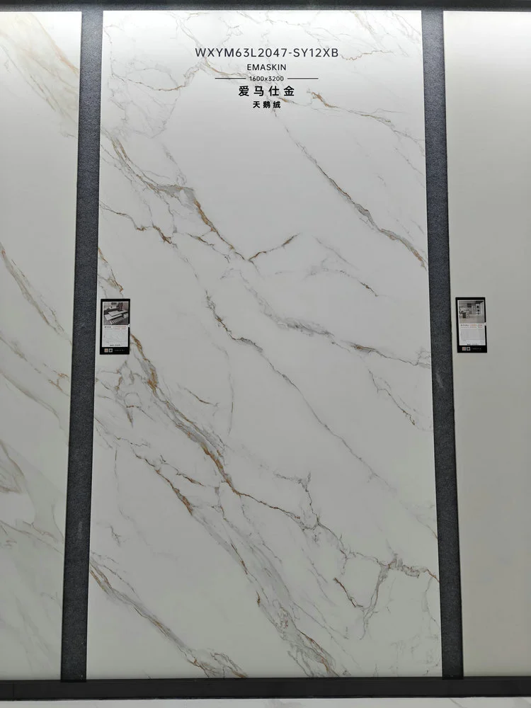 2047SY | 1600 × 3200 مم | لامع ناعم 1