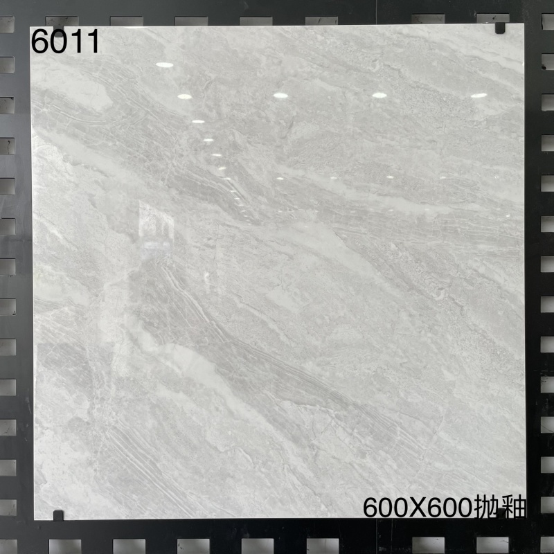 6013 | 600 x 600 mm | Brillant 3