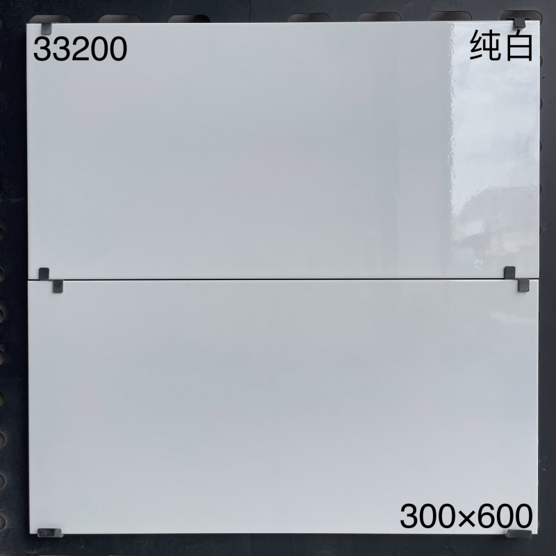 33200 | 300x600 мм | Глянцевая 1