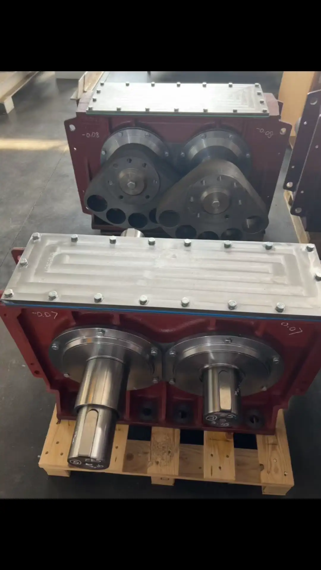 Excitador de peneira vibratória para processamento de carvão no Peru - Equipamento pesado 1