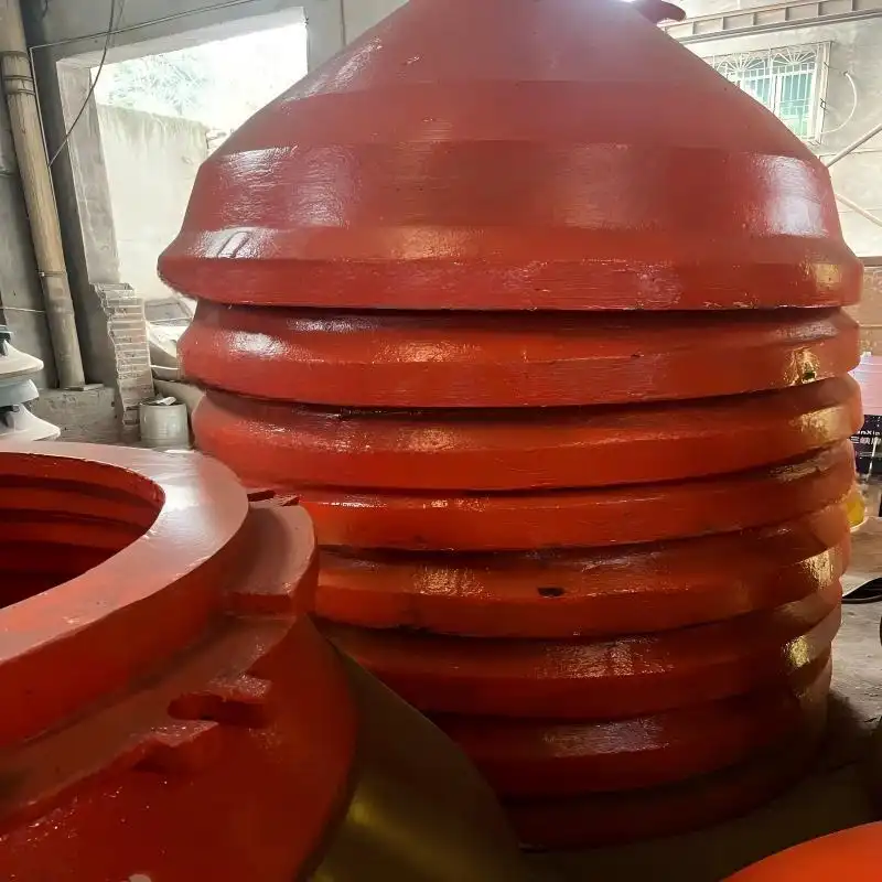 Manto de trituradora de cono de alto rendimiento resistente al desgaste, pieza para procesamiento de roca dura 1