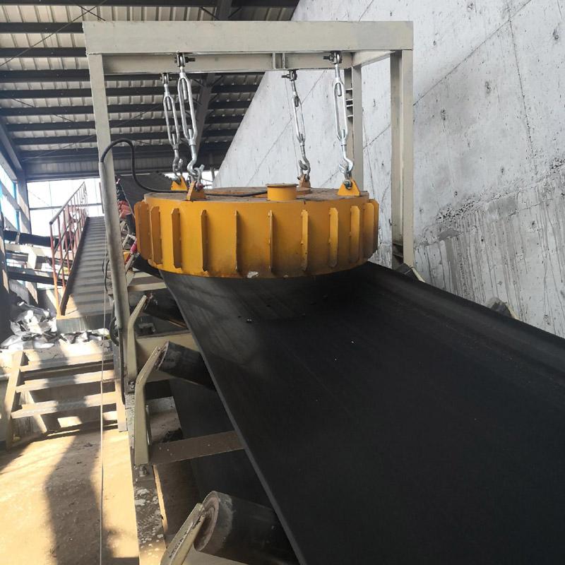 Industrial Overband Magnet for Bulk Material Handling 4