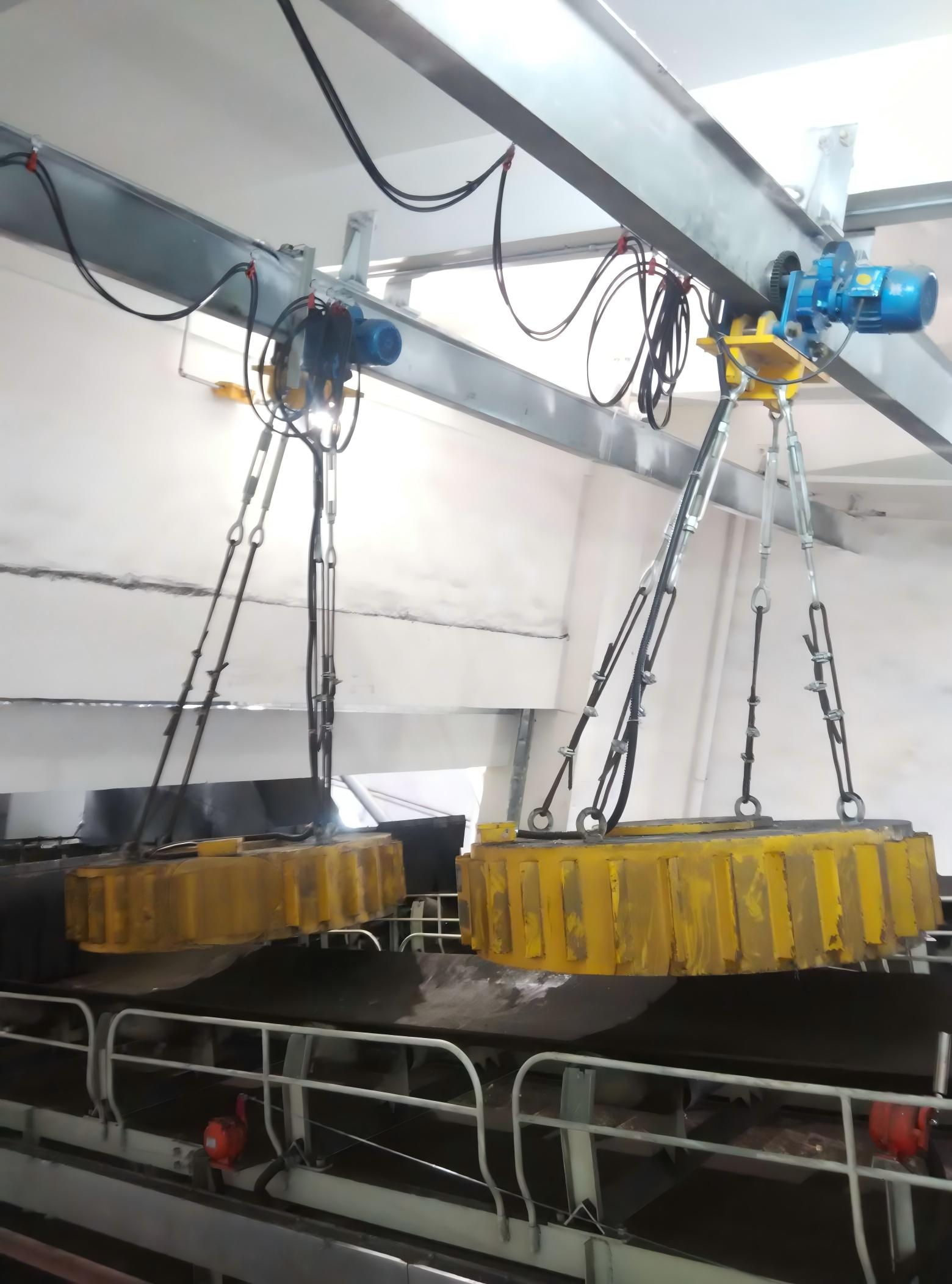 Self-Cleaning Cross Belt Electromagnetic Separator 2