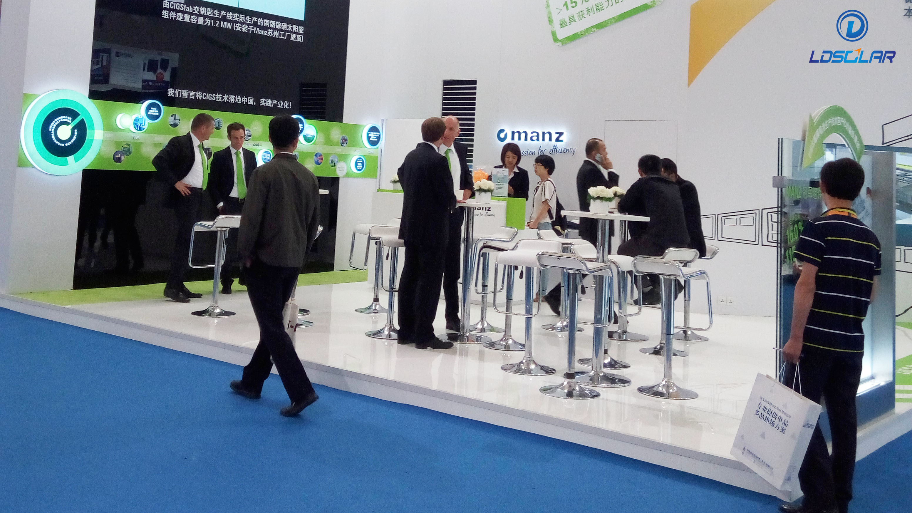 Professional SNEC Exhibition solar controller manufacturers 1