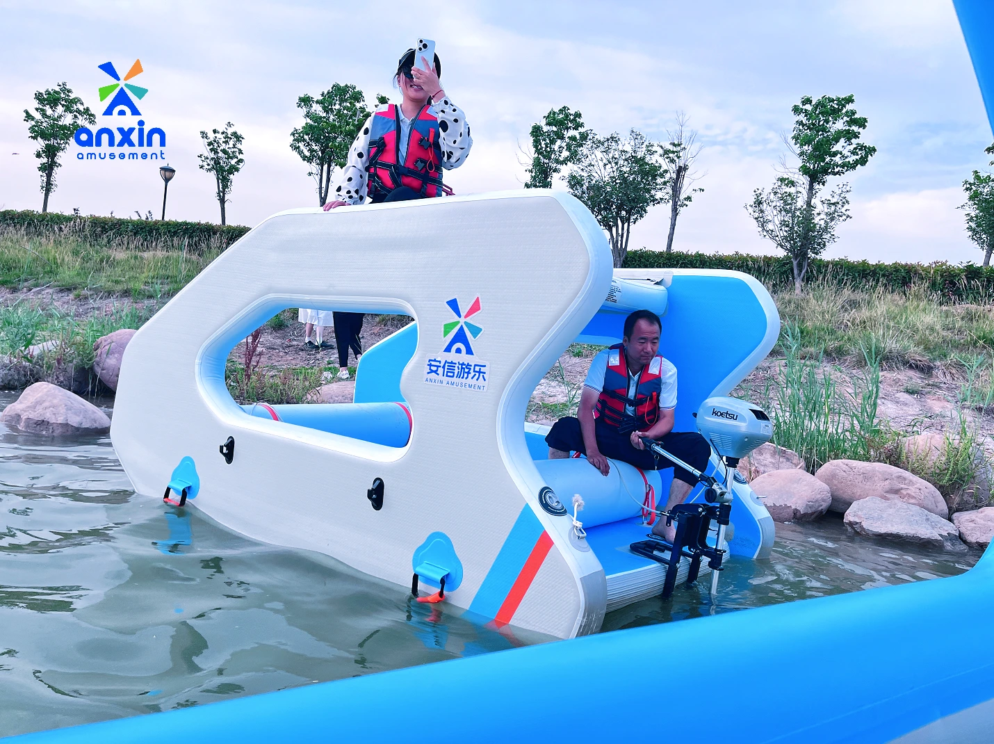 ANXIN patent new design inflatable yacht / inflatable fishing dock / inflatable fishing yacht / inflatable leisure yacht 1
