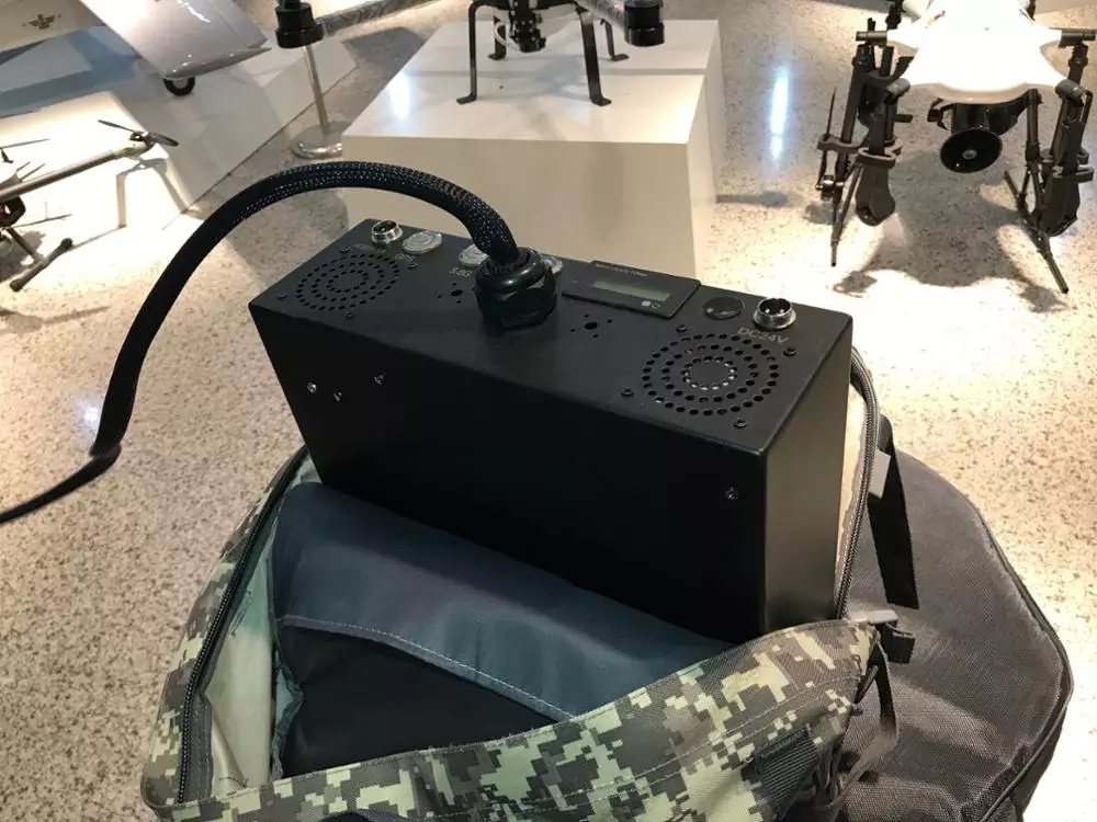 Customized Digital Eagle QR-10 Drone Jammer Backpack 5