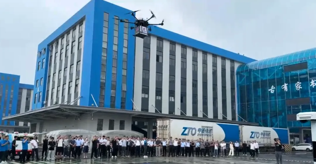 Drones of Digital Eagle get ready for drone+logistics flight and achieved the great goal by virtue of quality 2