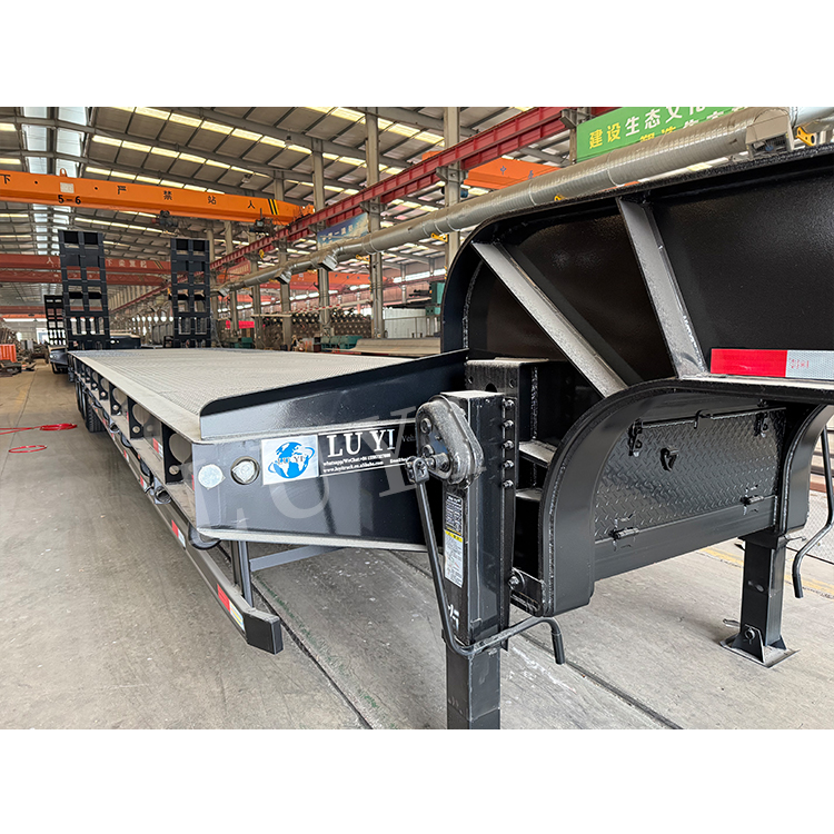 3 axle 60 Ton Lowbed Trailer 5