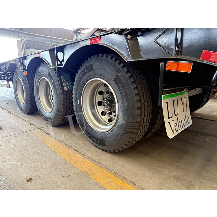 3 axle 60 Ton Lowbed Trailer 3