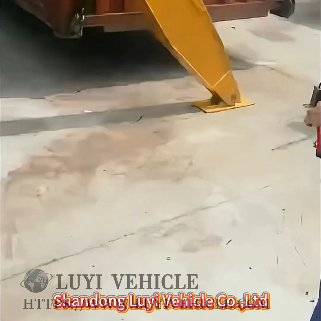 Camion-remorque à chargement latéral et levage latéral | LUYI 1